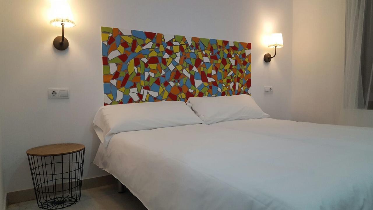 Pil Pil Hostel Madryt Zewnętrze zdjęcie