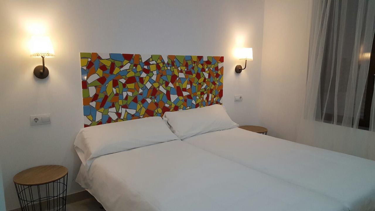 Pil Pil Hostel Madryt Zewnętrze zdjęcie