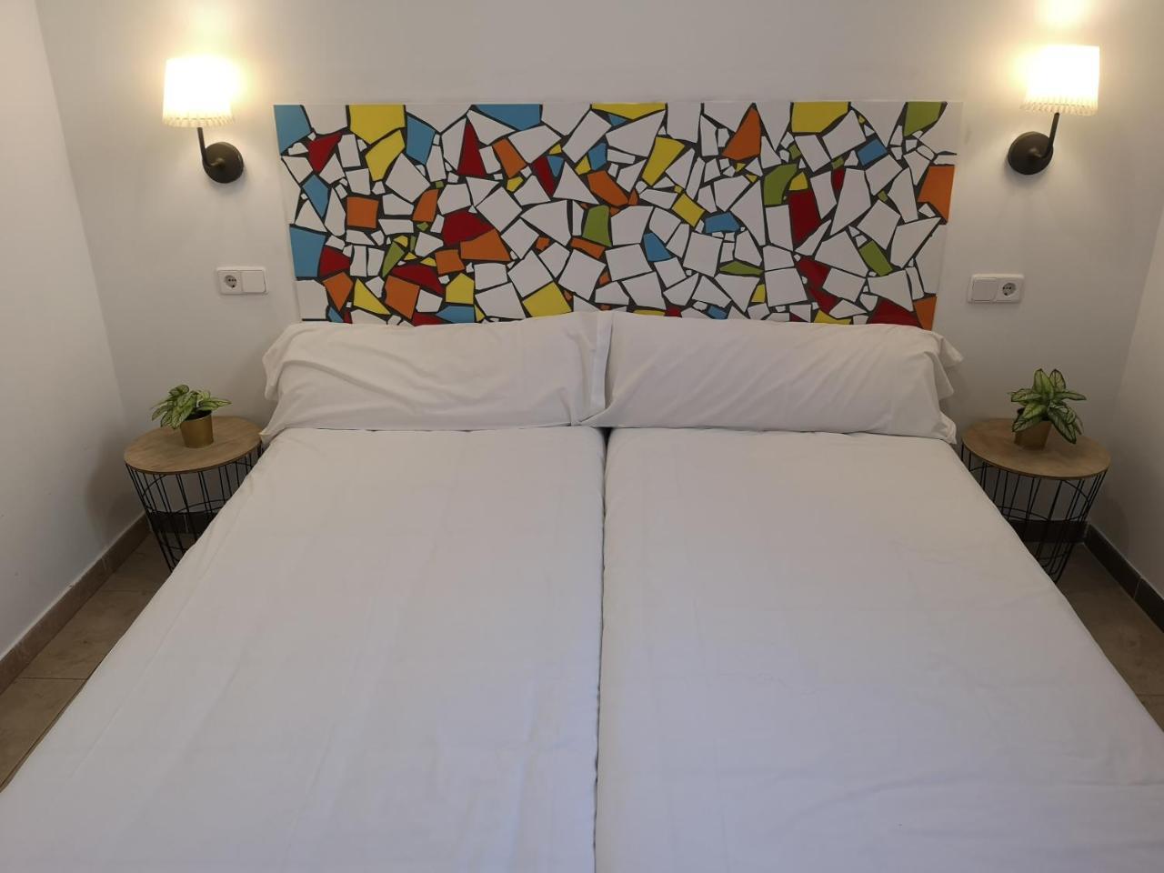 Pil Pil Hostel Madryt Zewnętrze zdjęcie